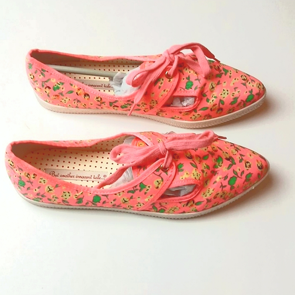 💐🎀 But another innocent Tale Pink Coral Floral Princess Sneakers 🎀💐